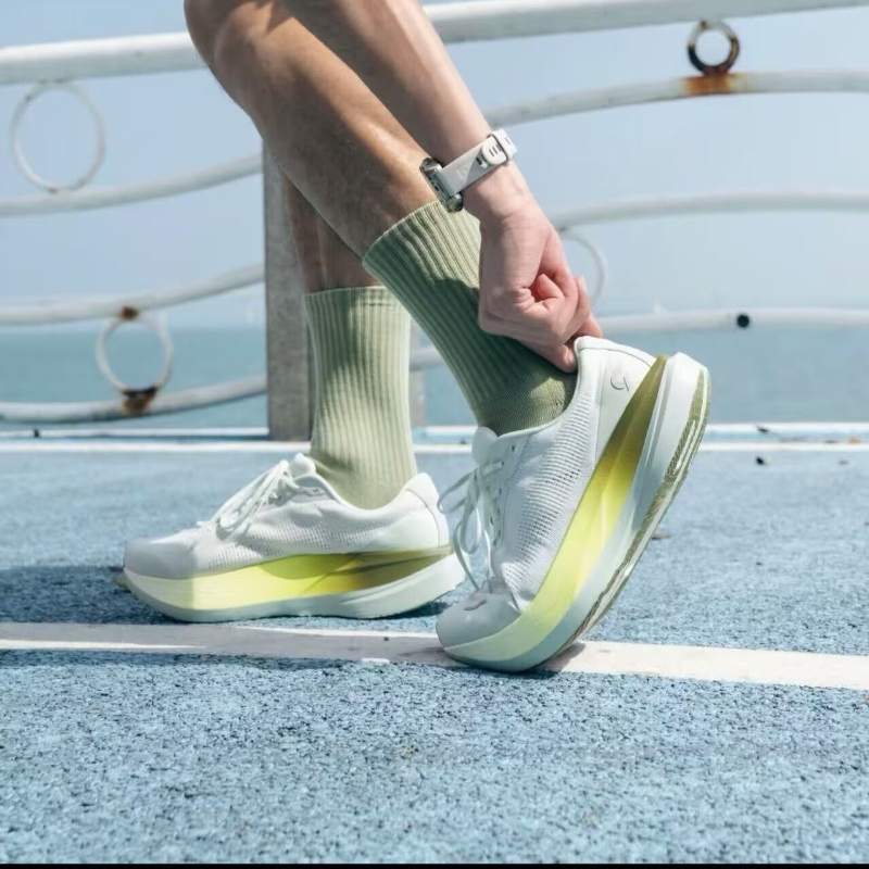 2026 Meistverkaufte Herrenschu – Outdoor Sport Flooring Bewertung und Preis